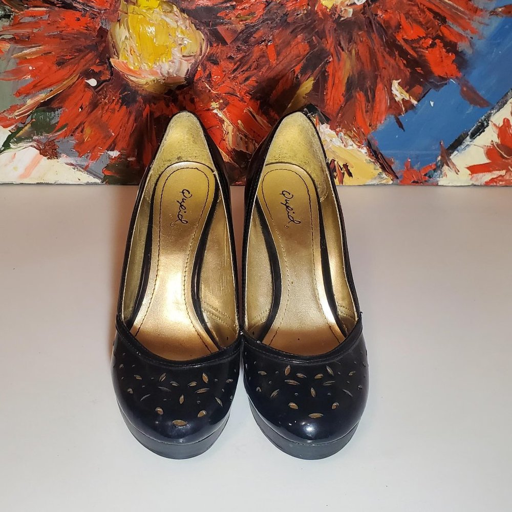 QUPID Patent Black Patent Leather Wedges Platforms Heels Sz 8 EUC